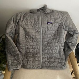 Women’s Patagonia jacket